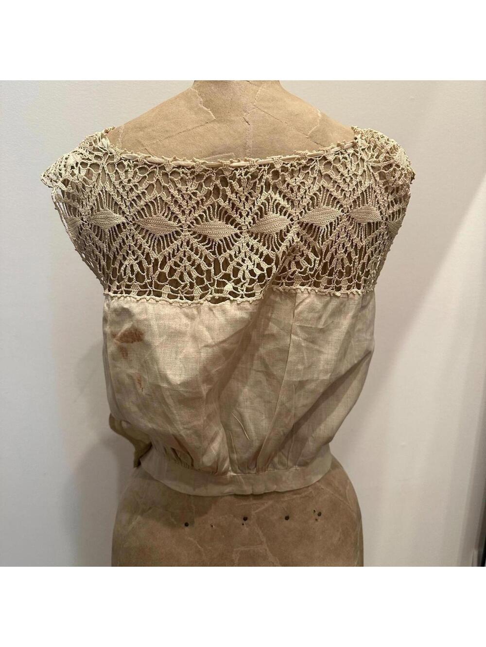 Vintage Edwardian Crochet Lace and Linen Blouse - Picture 4 of 5